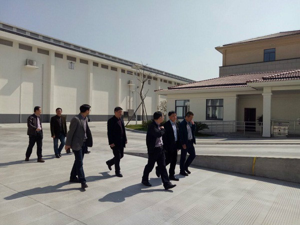 �м�ί���������һ�п�����������ʳ�մ����޹�˾